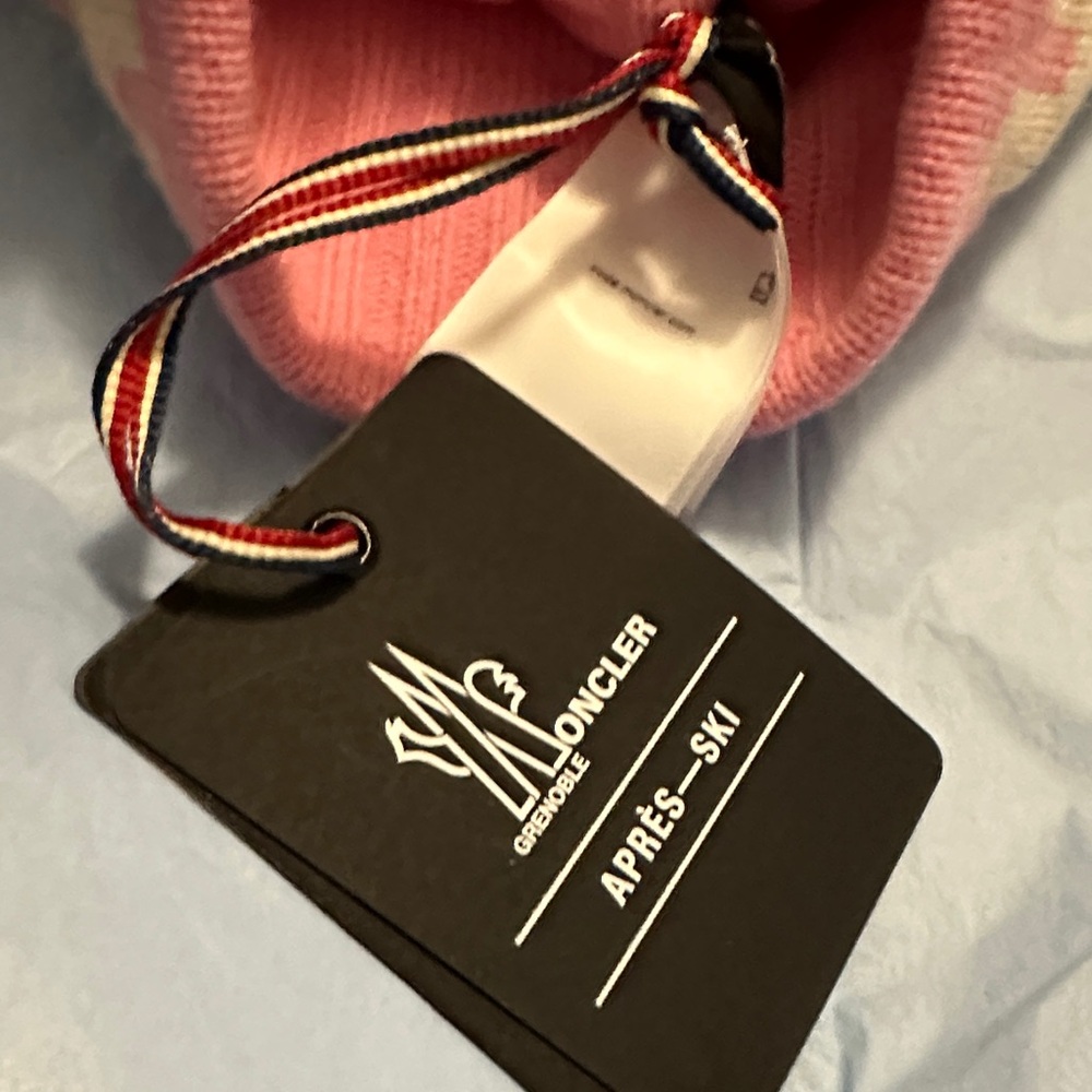 Moncler Kids Pink and Cream Dog Beanie - Picture 5 of 6